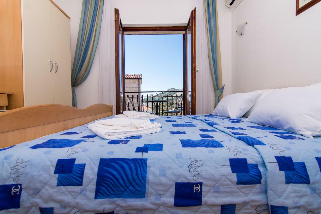 Apartments Jozic Seget Vranjica Bagian luar foto