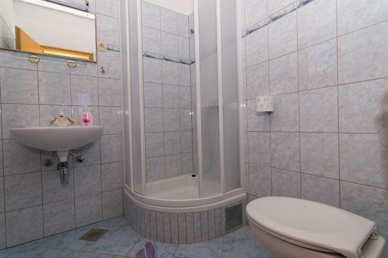 Apartments Jozic Seget Vranjica Bagian luar foto