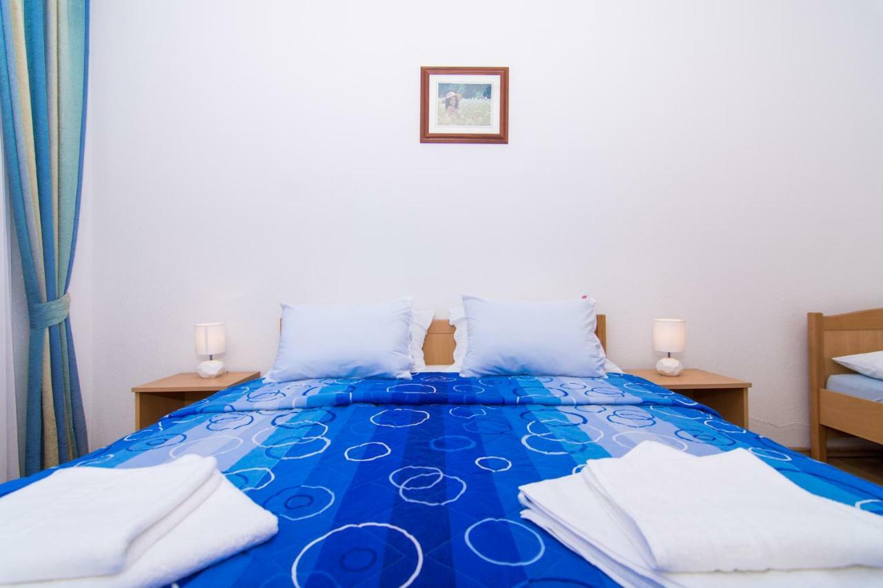 Apartments Jozic Seget Vranjica Bagian luar foto