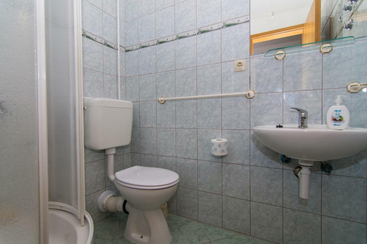 Apartments Jozic Seget Vranjica Bagian luar foto